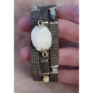 Yik Fung faux leather wrap bracelet crystal 8" snap beaded Boho